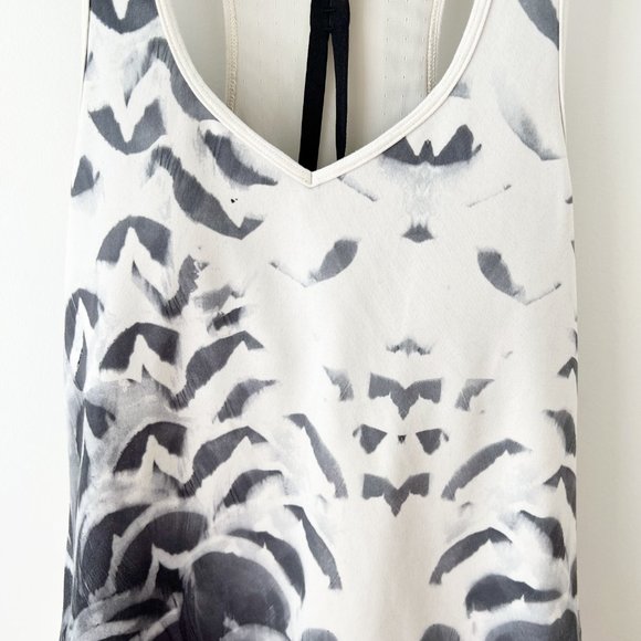 LULULEMON white dance to yoga tank - Picture 6 of 9